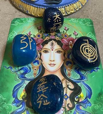 Blue Onyx Tumbled Usui Reiki Set - Soul Sparks
